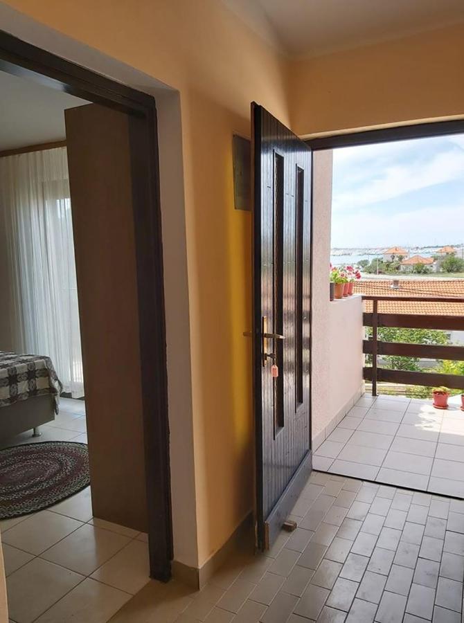 Apartmani Svitlana Sukosan Exterior photo