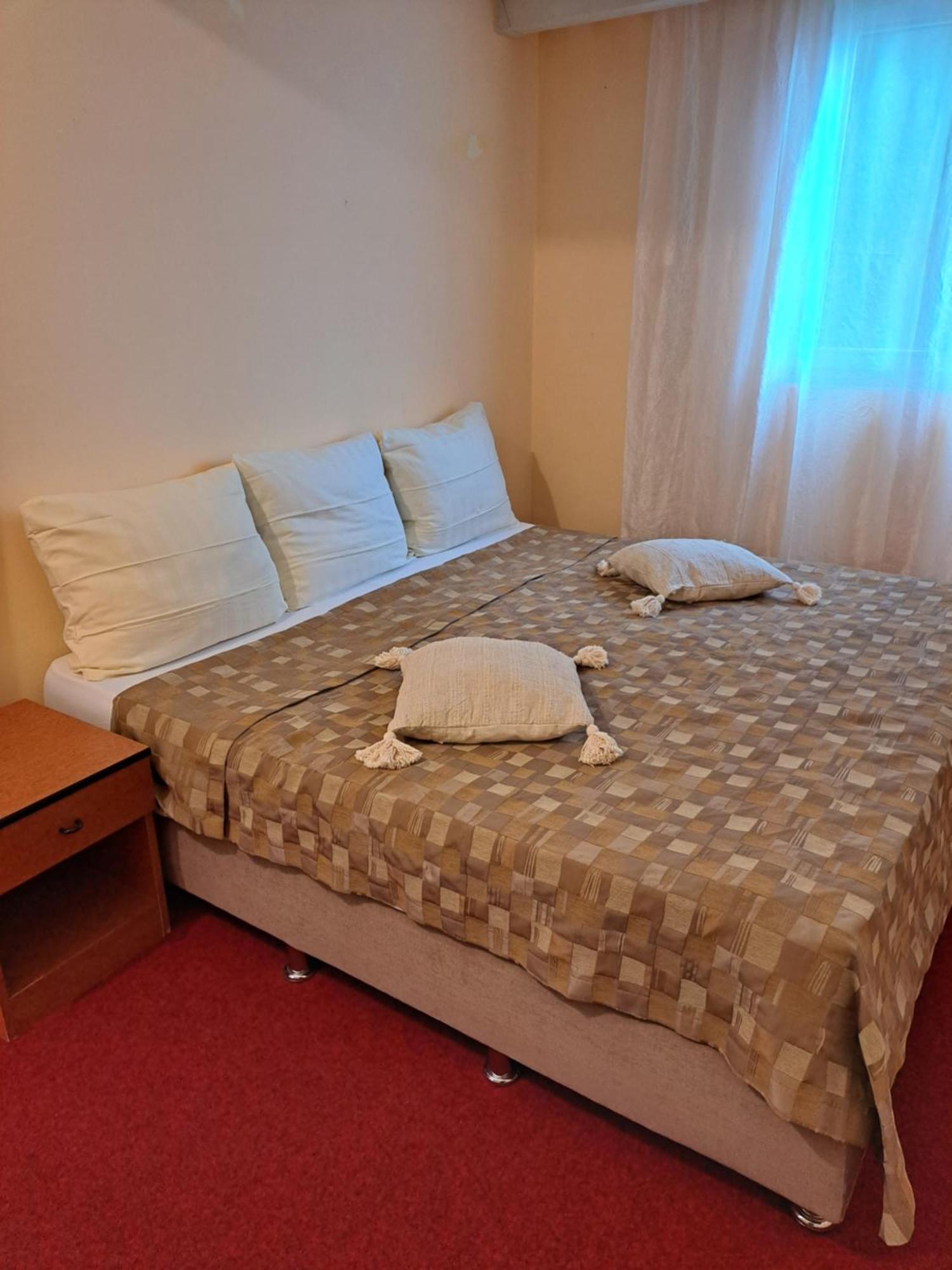 Apartmani Svitlana Sukosan Exterior photo
